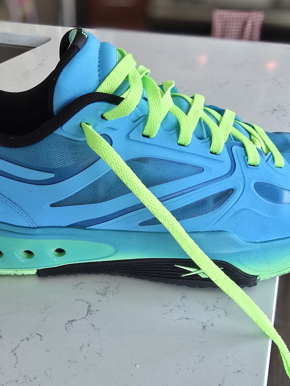 Reebok Engine A Basketball Shoes - Picture 3 of 3